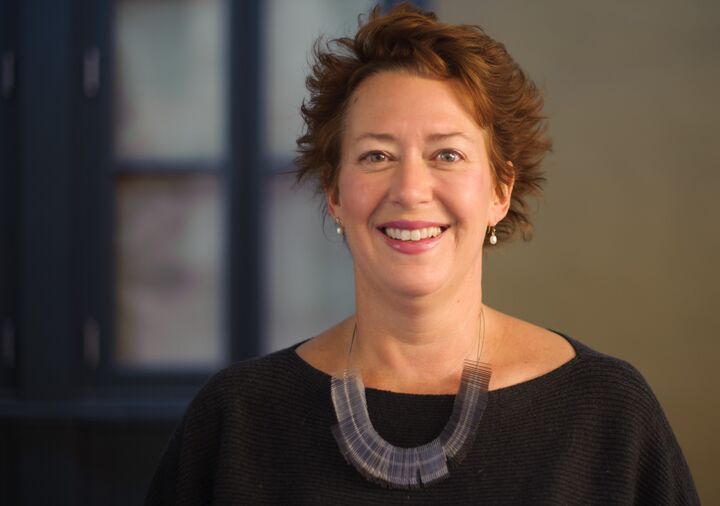 leslie deamer